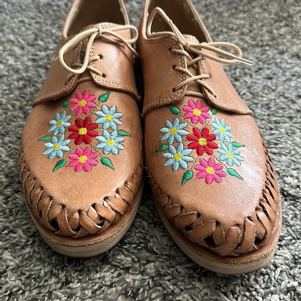 Women’s Floral Loafers (Mestizo Artesian Style Shoes)